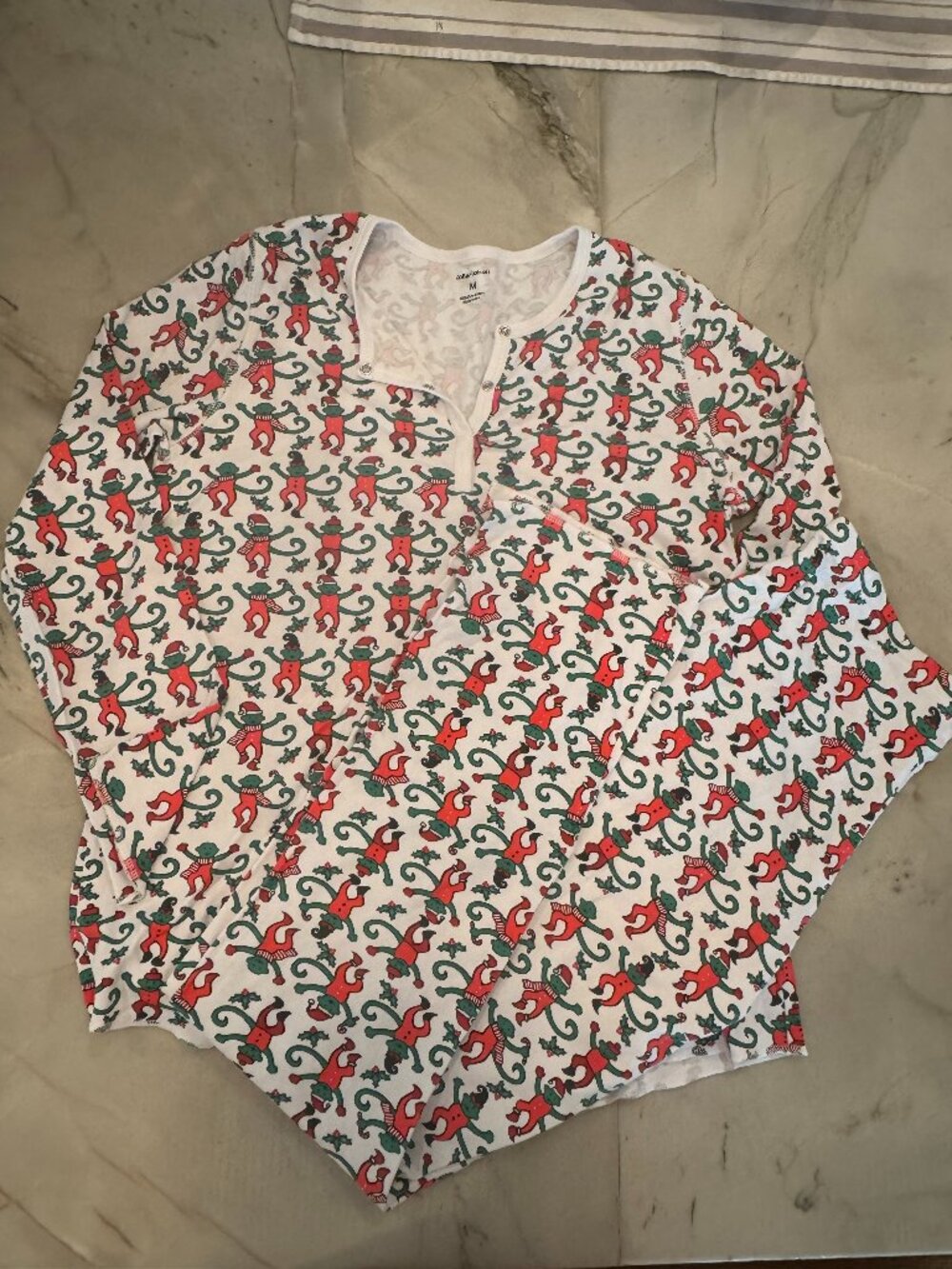 Roller Rabbit Christmas Print Long Sleeve/Pant Set